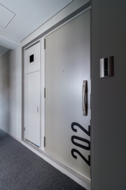 ※写真は同タイプ住戸です。(玄関)