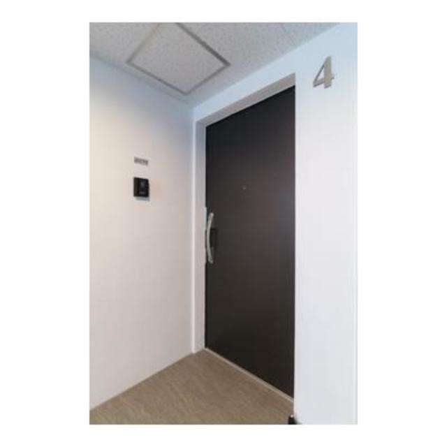 ※写真は同タイプ住戸です。(玄関)