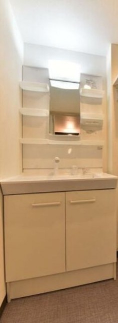 三軒茶屋駅前郵便局（三軒茶屋）（978m）(周辺)