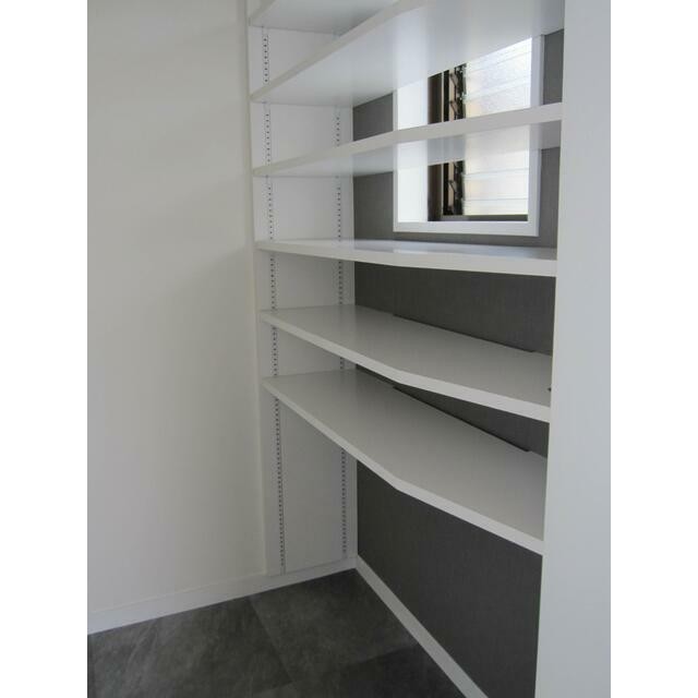 たくさん置ける棚(玄関)