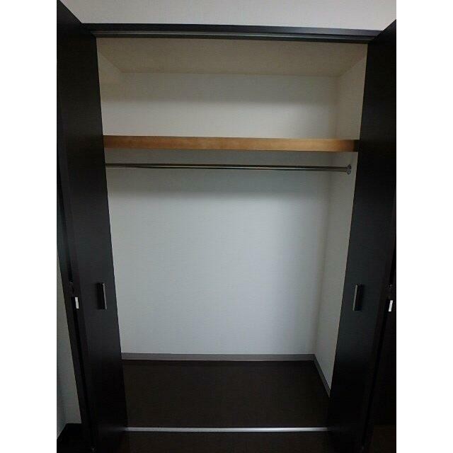 便利な収納スペースです(内装)