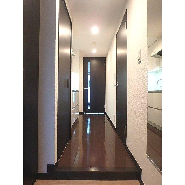 収納もある玄関です(玄関)