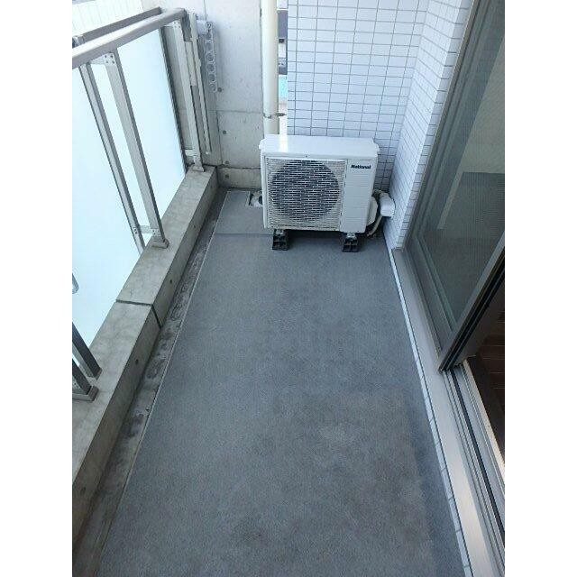 お洗濯にも便利なバルコニー付き