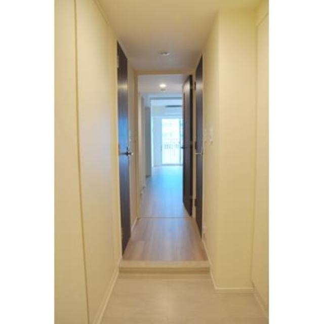 ※写真は同タイプ住戸です。(玄関)