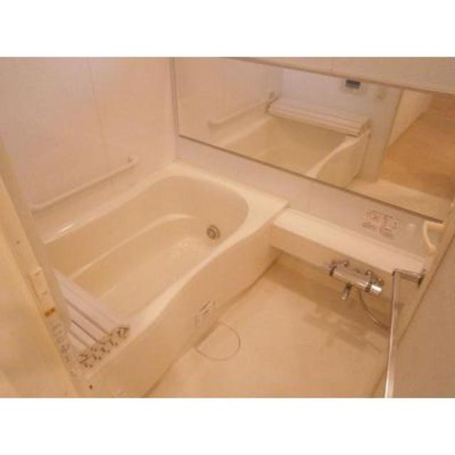 ※写真は同タイプ住戸です。(風呂)