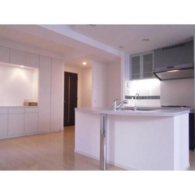 ※写真は同タイプ住戸です。(居間)