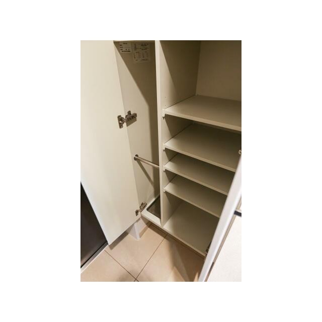 シューズボックス