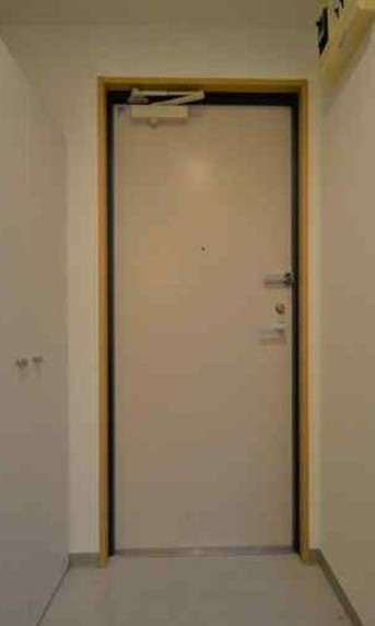 ※同仕様写真(玄関)