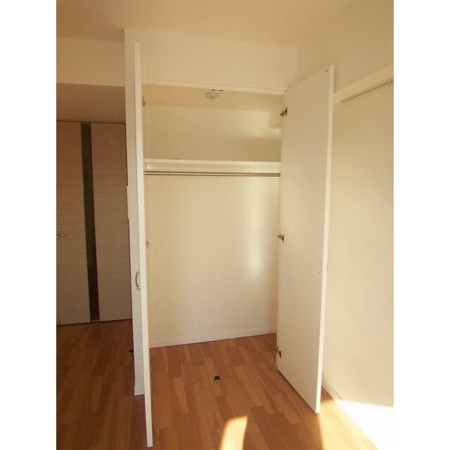 Cタイプ2011年1月撮影 同タイプ1003号室の写真です。(内装)