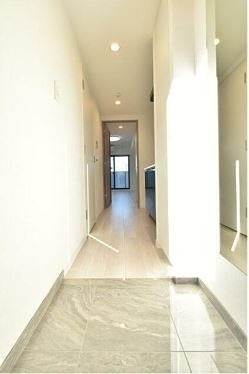 ※同仕様写真含む(玄関)