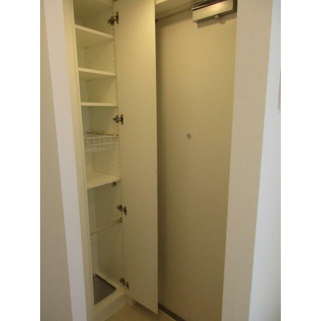 Bタイプ2016年6月撮影 同タイプ502号室の写真です。(玄関)