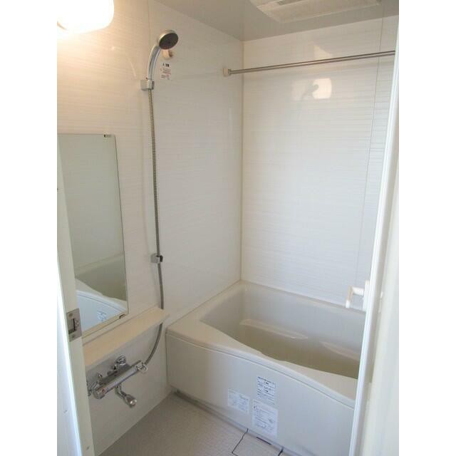 C2タイプ2016年6月撮影 同タイプ1302号室の写真です。(風呂)