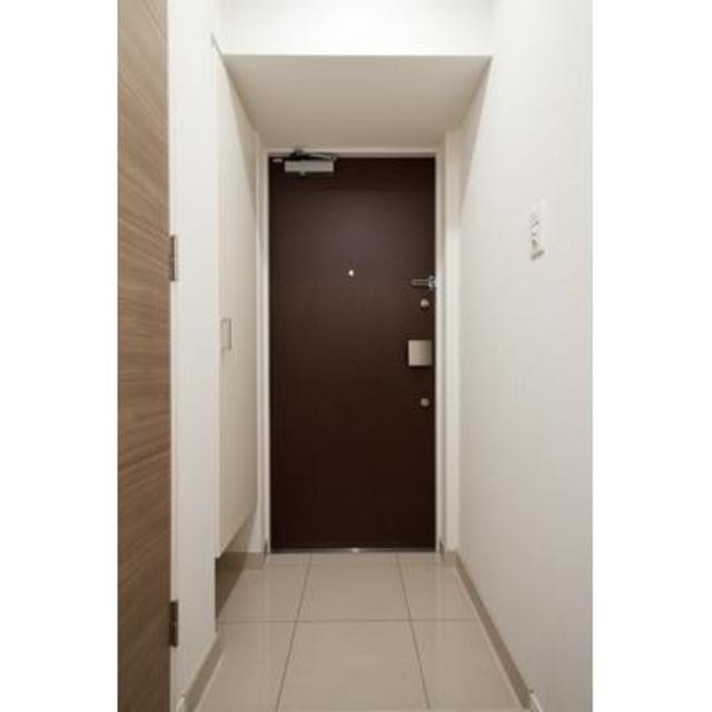 ※写真は同タイプ住戸です。(玄関)