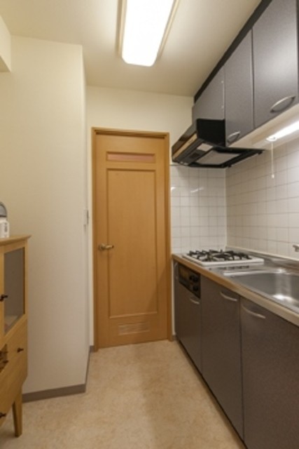 ※写真は同タイプ住戸です。(キッチン)