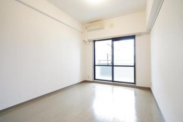 ※写真は同タイプ住戸です。(居間)