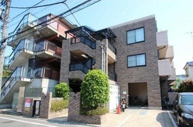 世田谷区弦巻５丁目 【賃貸居住】マンション