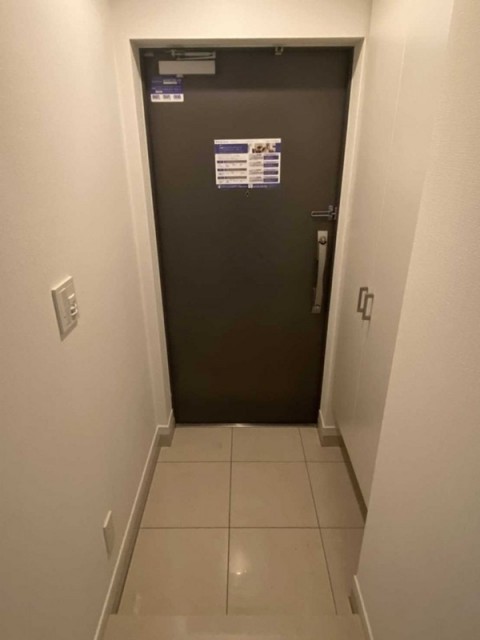 ※同仕様写真含む(玄関)