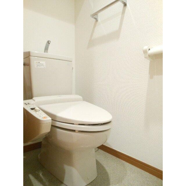 シャワー付トイレ(内装)