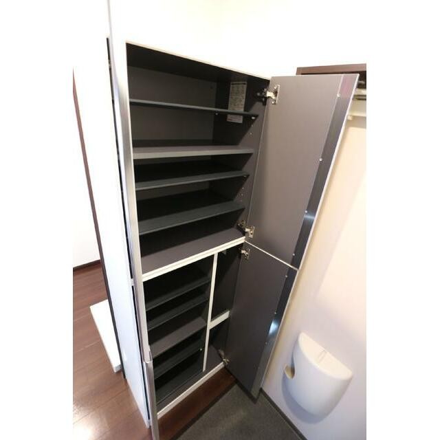 収納 シューズボックス