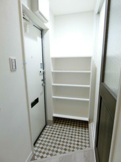 ※同仕様写真含む(玄関)