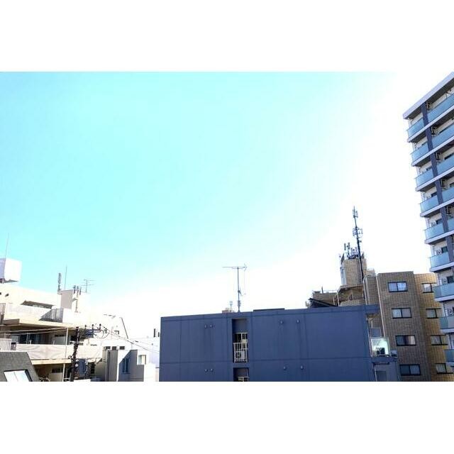 東南向きで気持ちの良い朝日が差し込みます