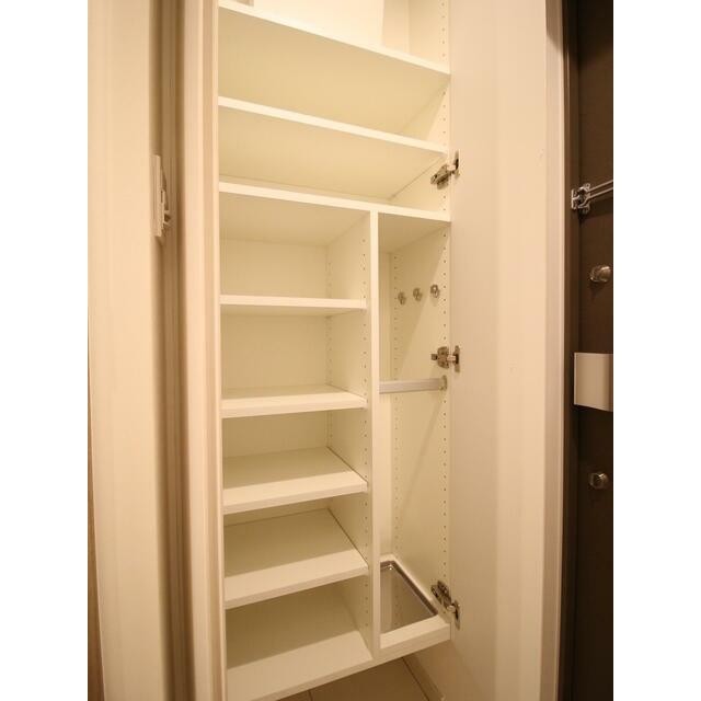 シューズボックス