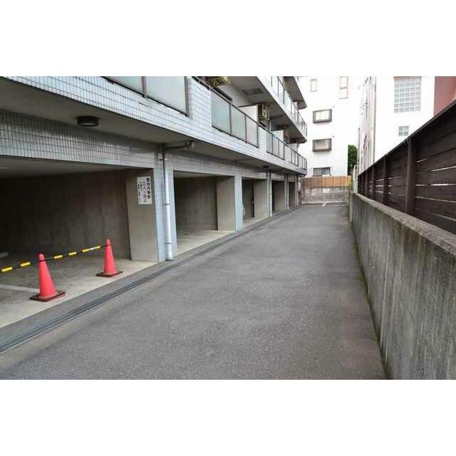 物置付き駐車場(その他建物画像)