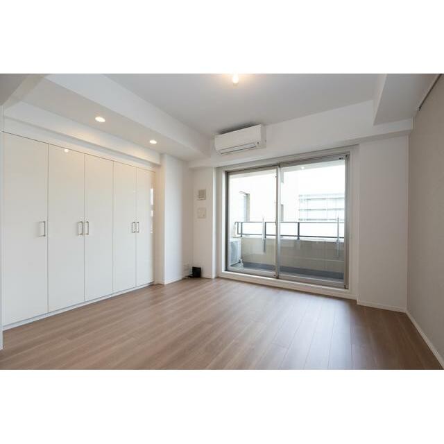 ※写真は同タイプ住戸です。(居間)