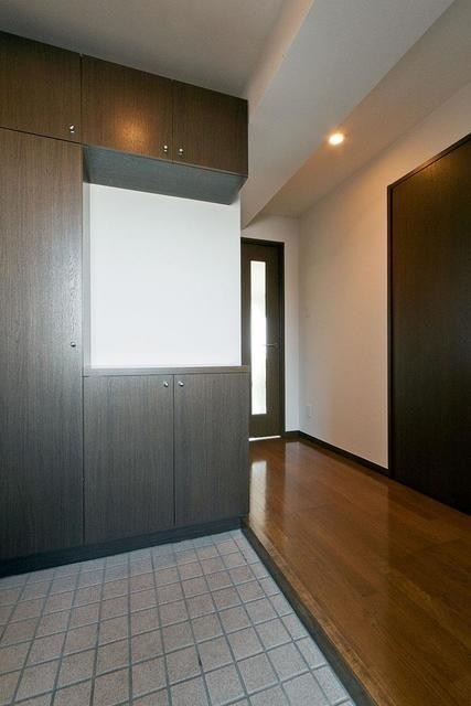 ※写真は同タイプ住戸です。(玄関)