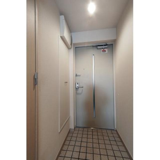 ※写真は同タイプ住戸です。(玄関)