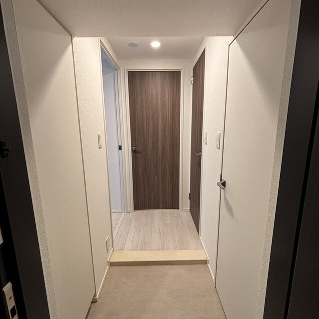 ※写真は同タイプ住戸です。(玄関)