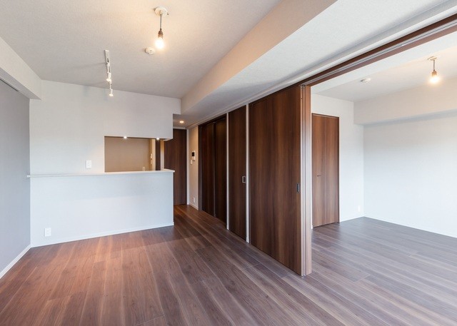 ※写真は同タイプ住戸です。(居間)