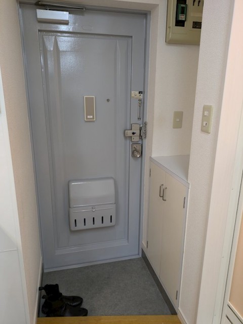 (玄関)