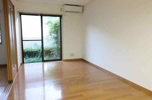 ※同仕様写真含む(居間)