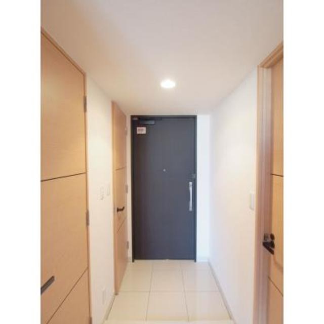 ※写真は同タイプ住戸です。(玄関)