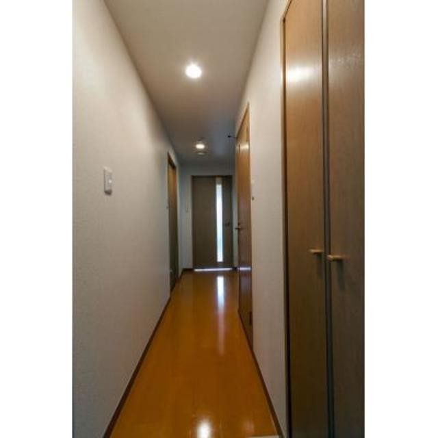 ※写真は同タイプ住戸です。(玄関)