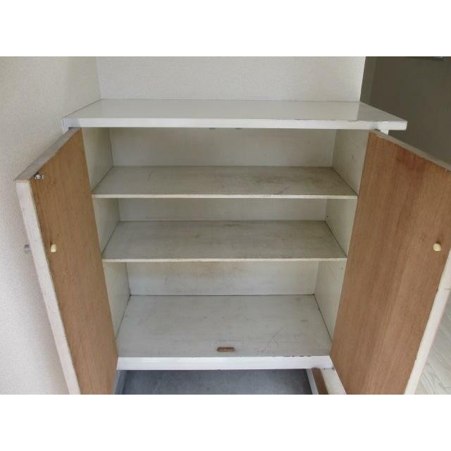 シューズボックス完備です！靴をしまえるので玄関周りもすっきり♪(内装)