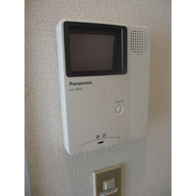 来訪者を確認できるモニター付きインターホン！