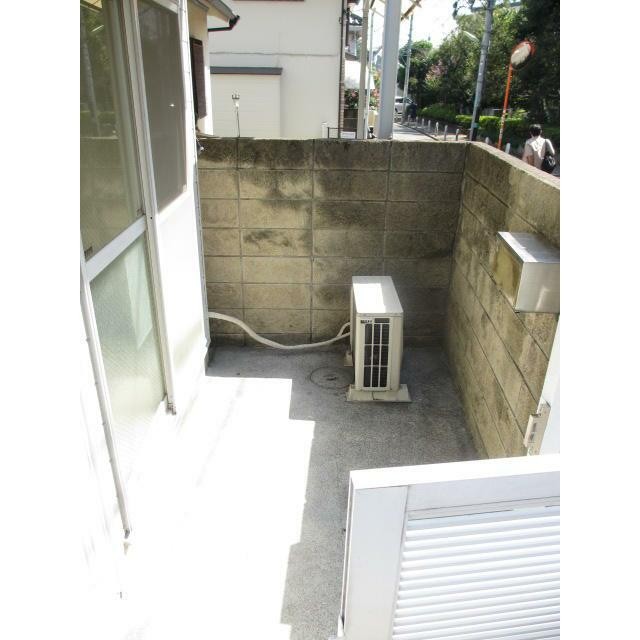 敷地内に自転車・原付の駐輪もご相談可能です！(その他建物画像)