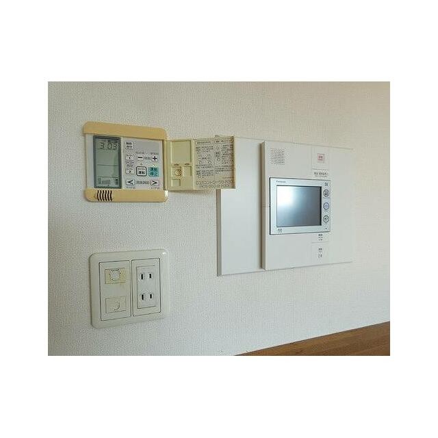 モニタ付きインターホン、床暖房 ※内装前