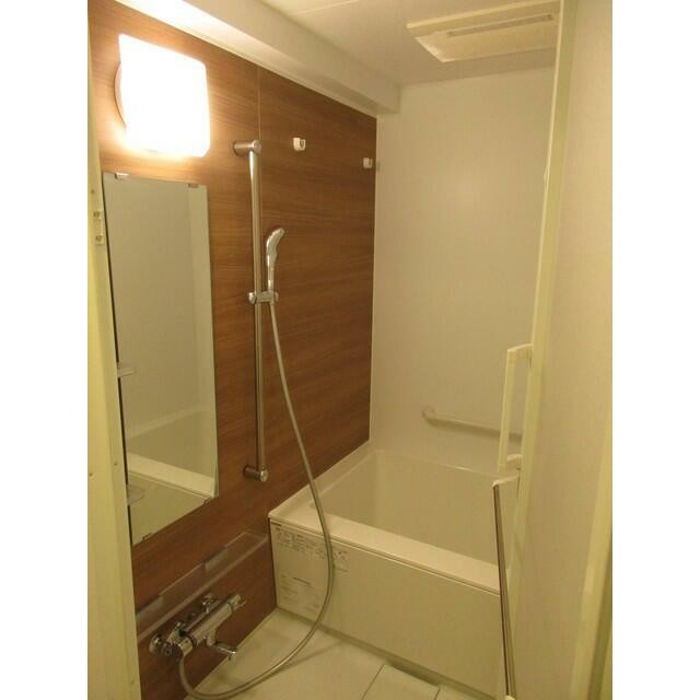 Gタイプ2016年6月撮影 同タイプ907号室の写真です。(風呂)