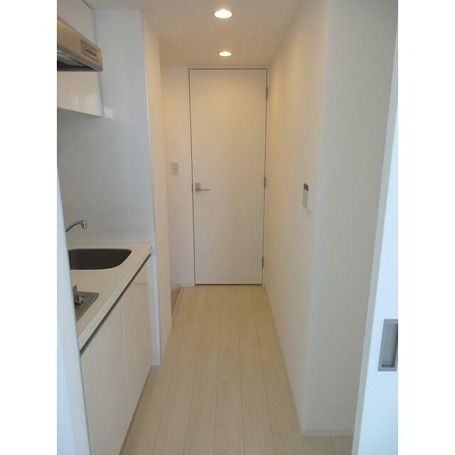 Gタイプ2016年6月撮影 同タイプ907号室の写真です。(玄関)