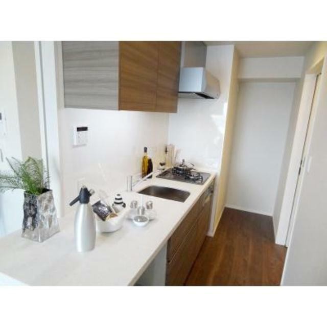 ※写真は同タイプ住戸です。(キッチン)