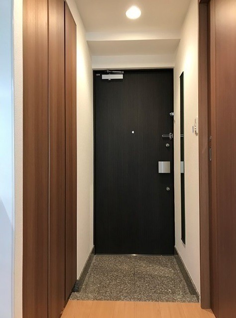 ※同仕様写真含む(玄関)