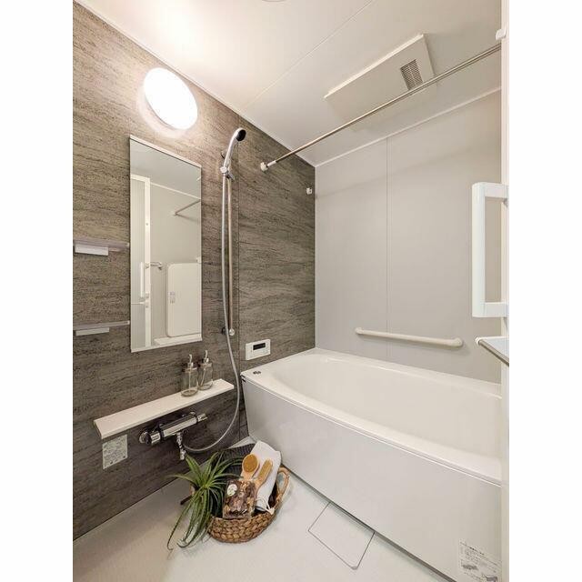 【家具・家電の備え付けはありません】(風呂)