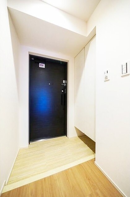 ※同仕様写真含む(玄関)