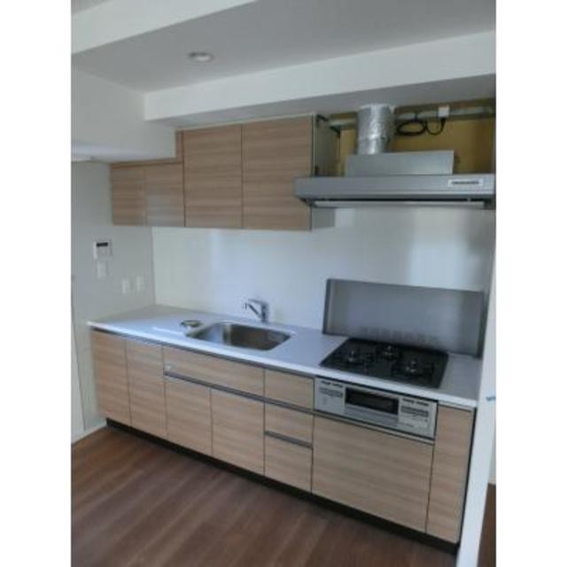 ※写真は同タイプ住戸です。(キッチン)