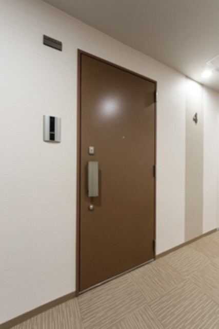 ※写真は同タイプ住戸です。(玄関)