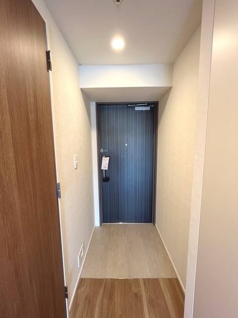 ※写真は同タイプ住戸です。(玄関)