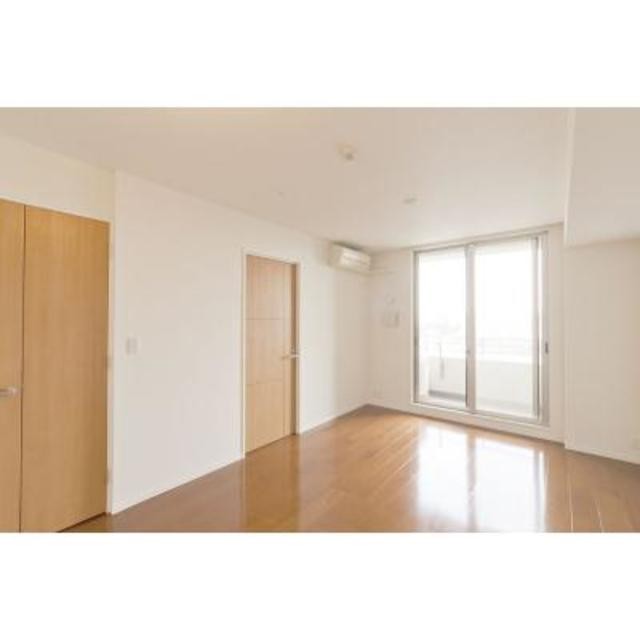 ※写真は同タイプ住戸です。(居間)